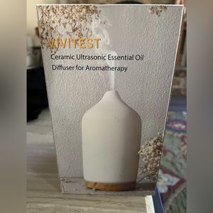 Ultrasonic essential oils diffuser/aromatherapy